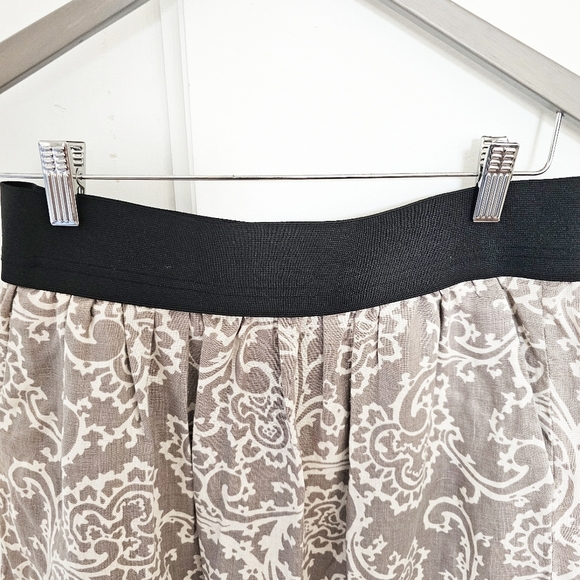 Ann Taylor loft linen mini skirt Bubble taupe white elastic size 6 - Picture 3 of 6